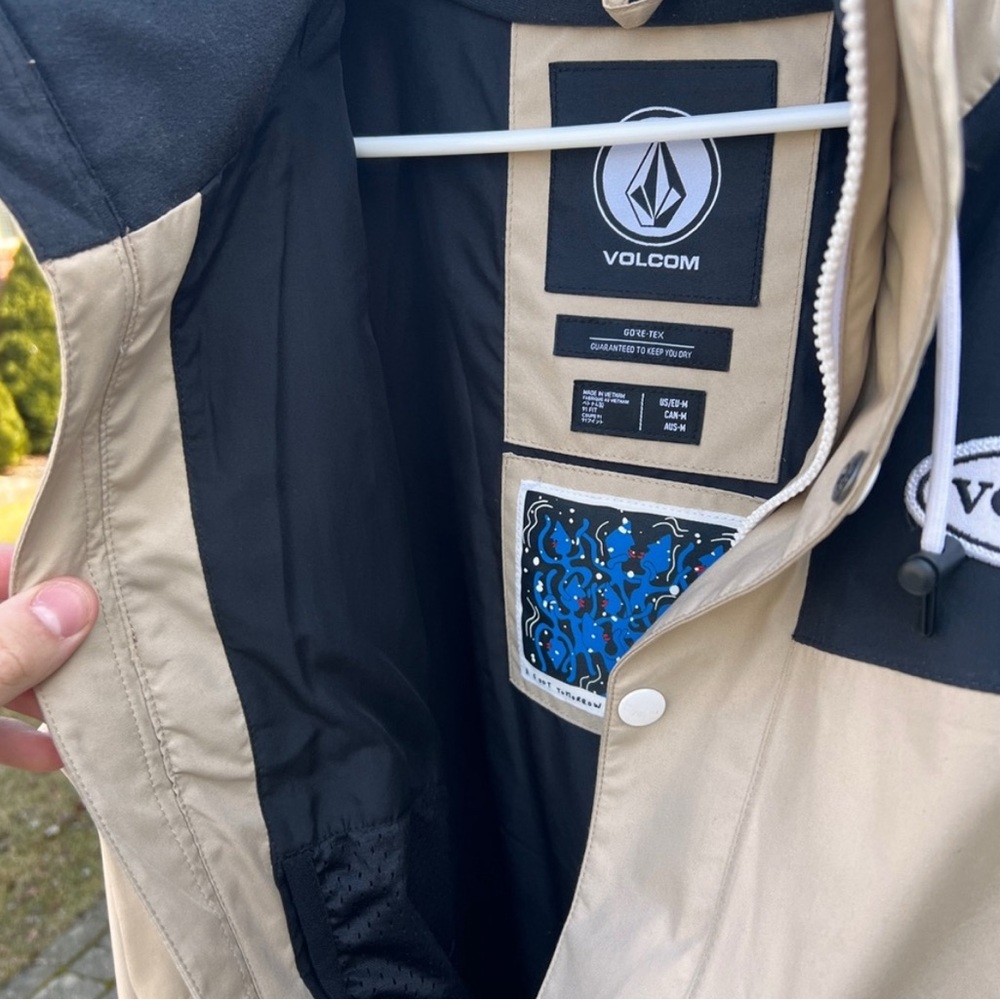 Volcom Gore-Tex Jacket - Picture 5 of 12